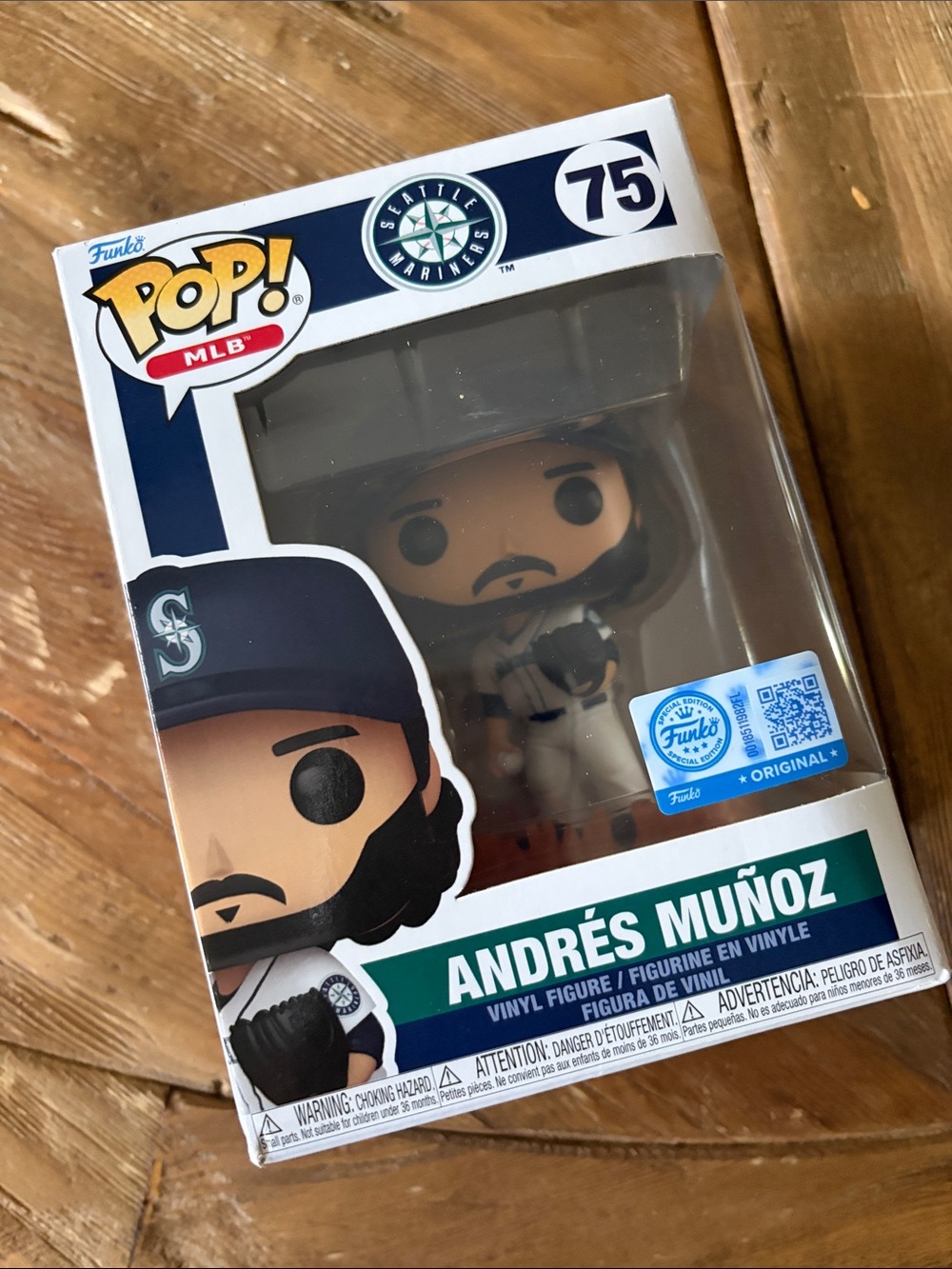 Funko Pop! Andrés Muñoz - Navy, White, Green, Orange